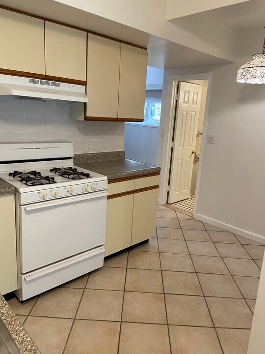 237 Columbia Ave in Jersey City, NJ - Building Photo