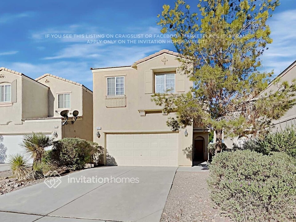 8767 S Evan Lilas St in Las Vegas, NV - Building Photo