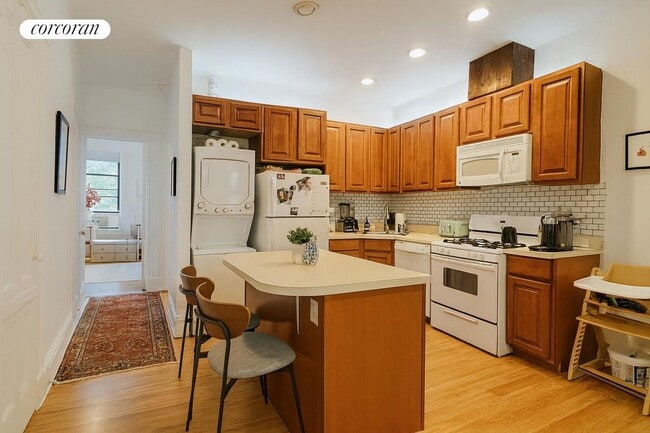 358 8th St in Brooklyn, NY - Building Photo - Building Photo