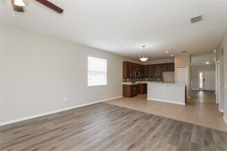 15472 Long Cypress Dr in Ruskin, FL - Building Photo - Building Photo