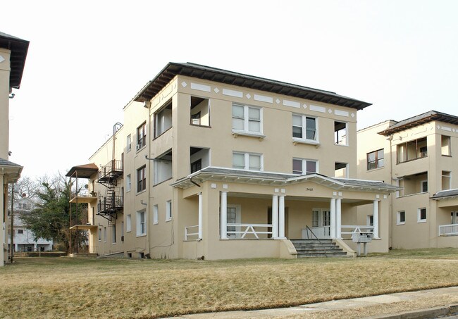3405 Fairview Ave