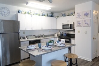 Orchard Trails in Orono, ME - Foto de edificio - Building Photo