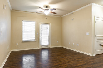 Stonebridge at Kelsey Park in Lubbock, TX - Building Photo - Interior Photo