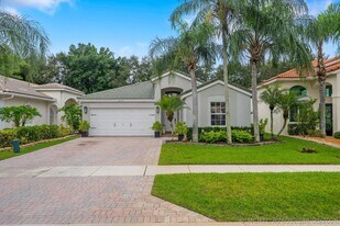 4221 Bluff Harbor Way in Wellington, FL - Building Photo