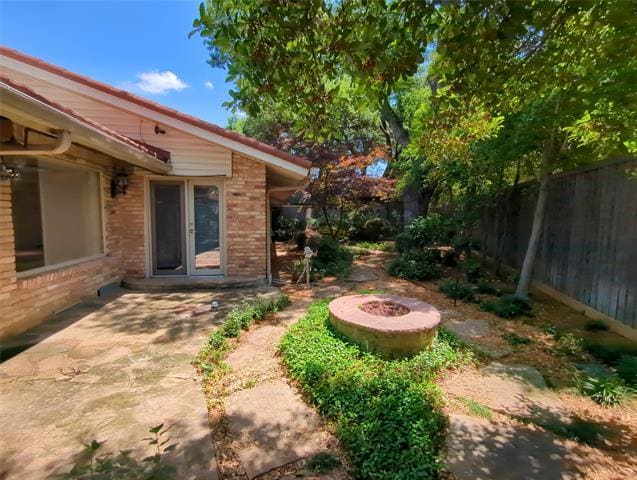 property at 9115 Boedeker Cir