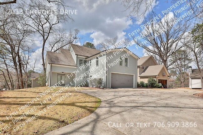 property at 2033 Cherokee Dr