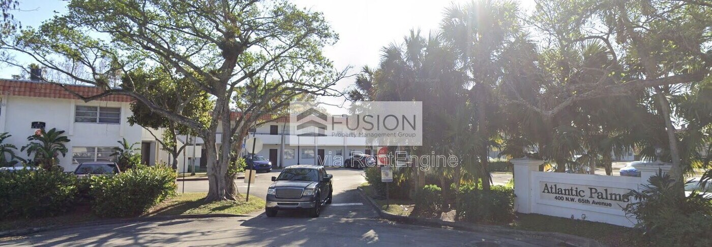 400 NW 65th Ave in Margate, FL - Foto de edificio