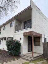 2412 14th St in Sacramento, CA - Building Photo