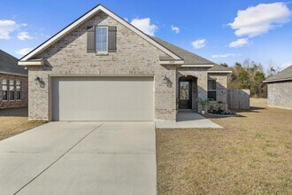 1049 Stella Rd in Foley, AL - Building Photo - Building Photo