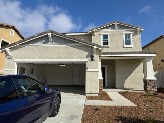 36886 Cascina Ln in Beaumont, CA - Building Photo