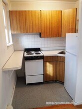 2018 Commonwealth Ave in Boston, MA - Building Photo - Building Photo