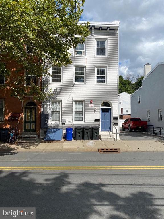 property at 38 N Main St