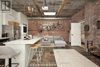 147 Boston Ave in Toronto, ON - Building Photo - Building Photo