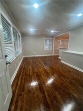 955 Byron Dr SW in Atlanta, GA - Building Photo - Building Photo
