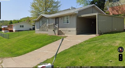 5112 Dublin Dr in Charleston, WV - Building Photo - Building Photo