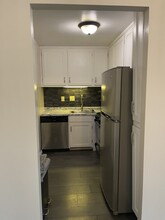 575 Thayer Ave, Unit One Bedroom in Silver Spring, MD - Building Photo - Building Photo