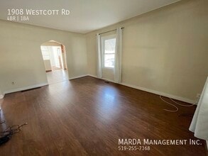1908 Westcott Rd in Windsor, ON - Building Photo - Building Photo