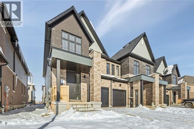 123 Manuel St in Stratford, ON - Building Photo - Building Photo