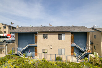 Sea View Condos in Dana Point, CA - Building Photo - Building Photo