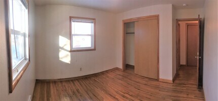 1540-1542 5th St SW in Minot, ND - Building Photo - Building Photo