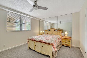 105 Paradise Harbour Blvd in North Palm Beach, FL - Building Photo - Building Photo