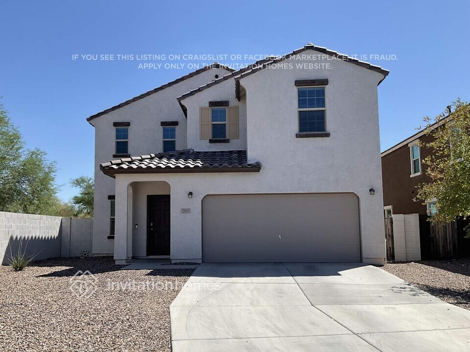 263 W Mammoth Cave Dr in Queen Creek, AZ - Building Photo