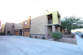 8688 E Placita De Las Tarascas-Unit -Unit 2 in Tucson, AZ - Building Photo - Building Photo