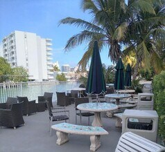7133 Bay Dr in Miami Beach, FL - Building Photo - Building Photo
