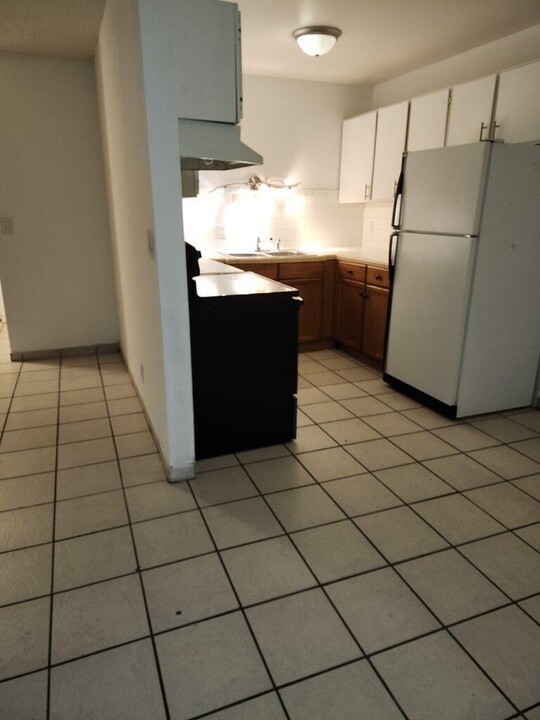 2553 Ellis St, Unit C in North Las Vegas, NV - Building Photo