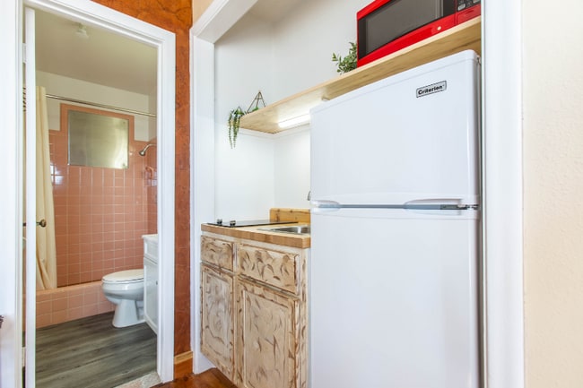 210 E North St in Rapid City, SD - Building Photo - Building Photo