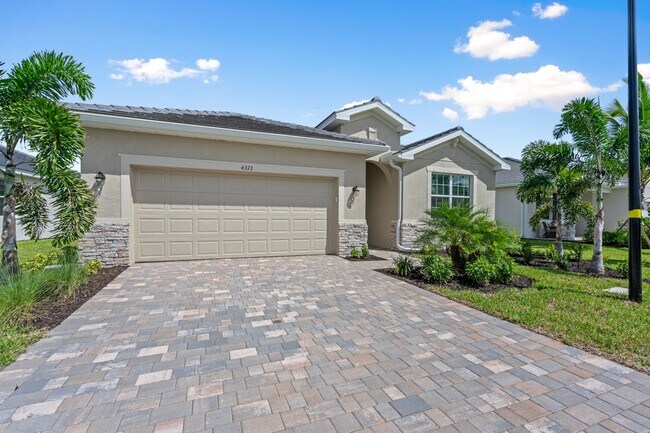 4373 Lemongrass Dr in Ft. Myers, FL - Building Photo - Building Photo