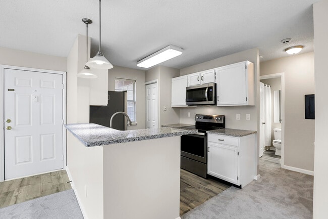 property at 903 Wentworth Ct