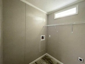 8740 Breinig Run Cir in Breinigsville, PA - Building Photo - Building Photo