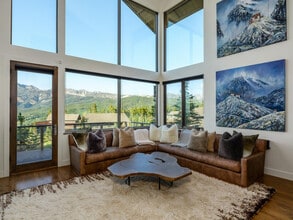 6 Silver Peaks Dr in Big Sky, MT - Foto de edificio - Building Photo