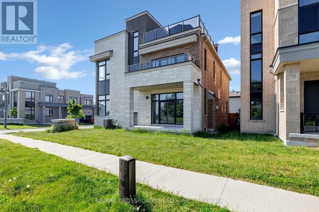 property at 3 Larkin Ln