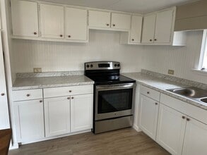 9876 NC-705 in Eagle Springs, NC - Building Photo - Building Photo