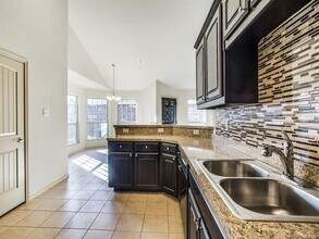 1325 Briarwood Dr in Azle, TX - Building Photo - Building Photo