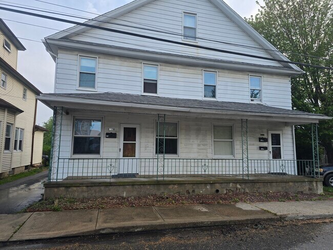504 Oak St, Unit 504 OAK ST