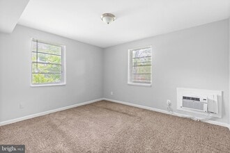 206 Trenton Pl SE in Washington, DC - Building Photo - Building Photo