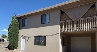 2460 S High View Cir in Cottonwood, AZ - Building Photo