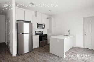 1040 Palm Dr in Alamo, TX - Building Photo