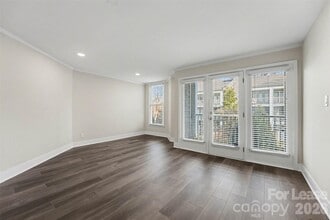 300 S Cedar St in Charlotte, NC - Building Photo - Building Photo