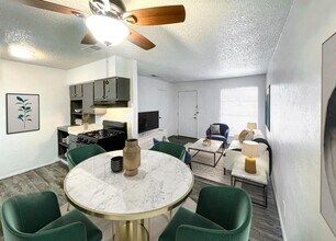 Sunscape Apartments in Abilene, TX - Foto de edificio - Building Photo