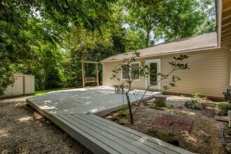 1230 Timbergrove Ln in Houston, TX - Building Photo - Building Photo