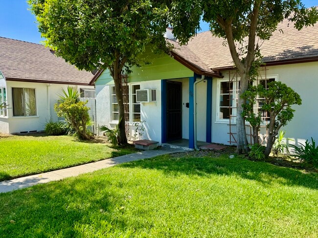 1116 E Glenoaks Blvd in Glendale, CA - Building Photo - Building Photo