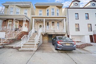 83 Hobart Ave, Unit 2 in Bayonne, NJ - Building Photo