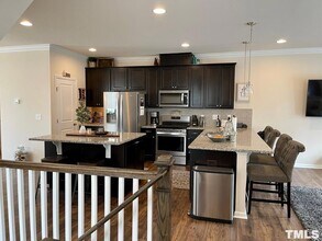 1116 Finch Ct in Apex, NC - Foto de edificio - Building Photo