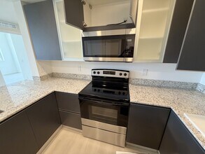 5587 Millenia Blvd in Orlando, FL - Building Photo - Building Photo