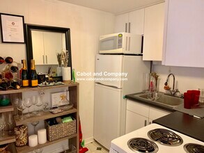213 Newbury St, Unit 7 in Boston, MA - Building Photo - Building Photo