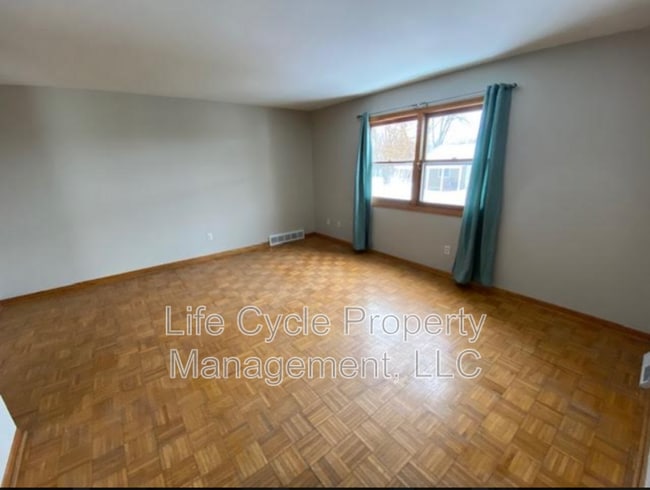 4321 Dawes Ct SE in Grand Rapids, MI - Foto de edificio - Building Photo
